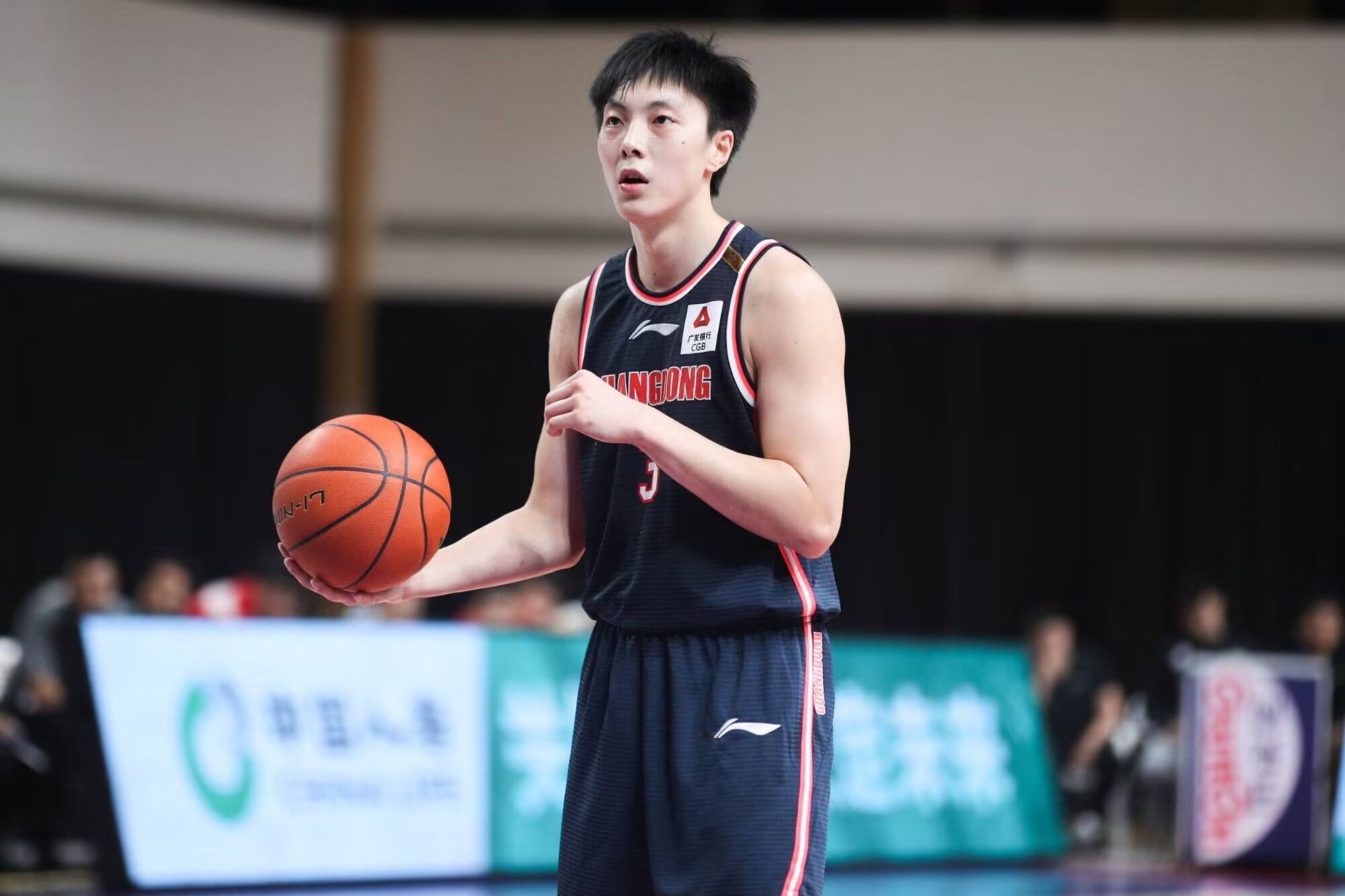 🏀CBA战报：古德温38+10，江苏100-98逆转广东